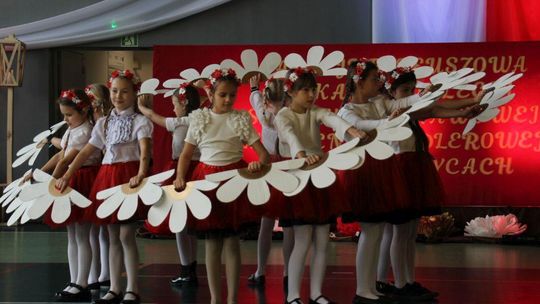 Osiem dekad Szkoły Podstawowej w Dobroszycach