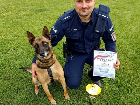 Sycowski policjant i jego służbowy pies najlepsi