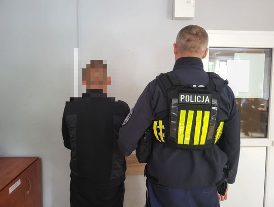 Policjanci zatrzymali włamywacza. Idzie za kratki