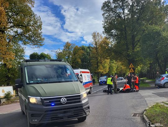 Żołnierze pomogli poszkodowanej w wypadku