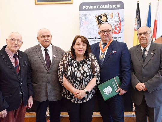 Jan Bronś z najwyższym odznaczeniem Związku Żołnierzy Wojska Polskiego