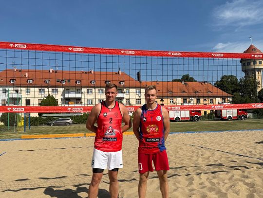 Jak strażacy w plażówkę grali