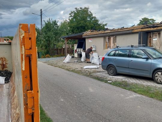 Strażacy solidarni z kolegą, który stracił w pożarze dom