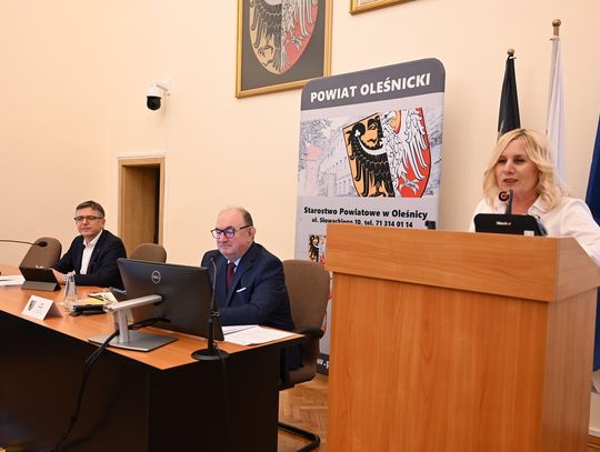 Sanepid i nadzór budowlany z raportami na sesji Rady Powiatu