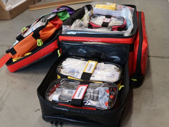 Nowoczesny sprzęt dla strażaków z Dobroszyc. Pierwsza dostawa dotarła do remizy Nowoczesny sprzęt dla strażaków z Dobroszyc. Pierwsza dostawa dotarła do remizy