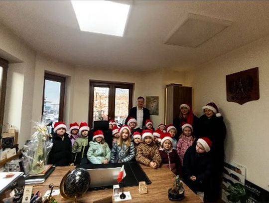 Maluchy u wójta Dobroszyc (ROLKA)