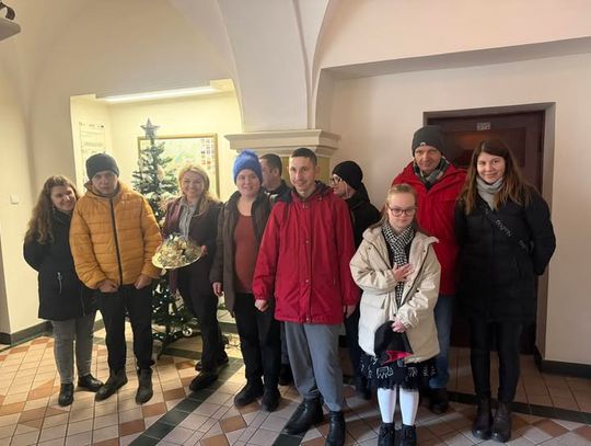 Podopieczni Środowiskowego Domu Samopomocy odwiedzili wiceburmistrz Oleśnicy