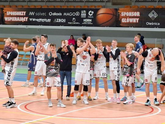Team Plast Oleśnica sensacyjnie pokonuje lidera!