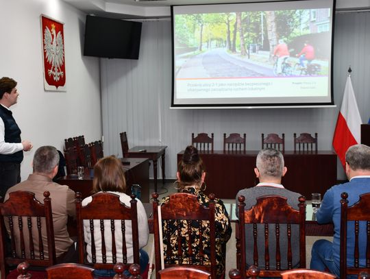 Przekrój ulicy 2–1 szansą na tańsze i bezpieczniejsze drogi gminne