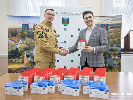 Twardogóra otrzymała 44 czujki dymu i czadu Twardogóra otrzymała 44 czujki dymu i czadu