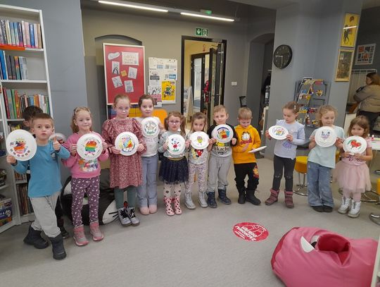 "Potwornie" kreatywne spotkanie Klubu Książkowych Jeżyków "Potwornie" kreatywne spotkanie Klubu Książkowych Jeżyków