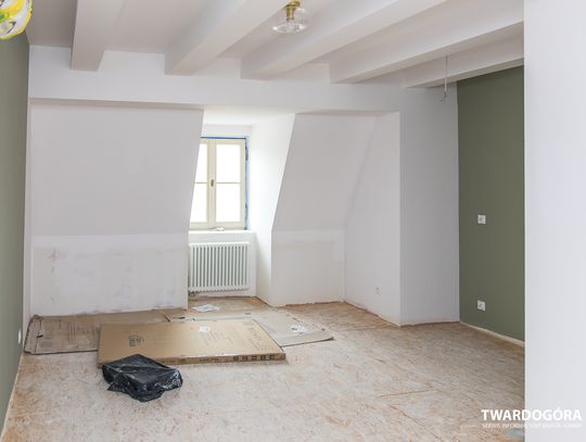 Łącznik wschodni Pałacu Goszcz odzyskuje blask