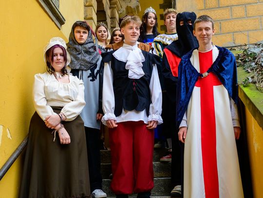 Młodzież z CKiW OHP w Oleśnicy błyszczała podczas otwarcia zamku Młodzież z CKiW OHP w Oleśnicy błyszczała podczas otwarcia zamku