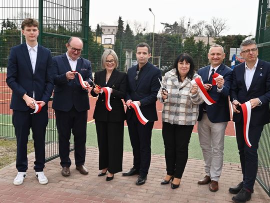 Nowe boiska w Sycowie otwarte – uczniowie i mieszkańcy zyskali nowoczesną przestrzeń sportową