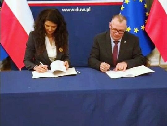 Syców: umowa na modernizację ulicy Wałowej podpisana Syców: umowa na modernizację ulicy Wałowej podpisana