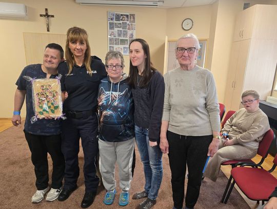 „Jednośladem bezpiecznie do celu” – Policja edukuje rowerzystów w Oleśnicy