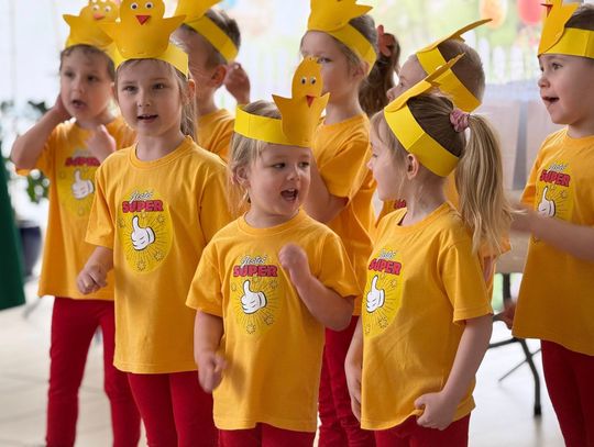 Słodkie jak pisanki! Przedszkolaki z Oleśnicy zachwyciły na konkursie »Pisanka jak malowana«