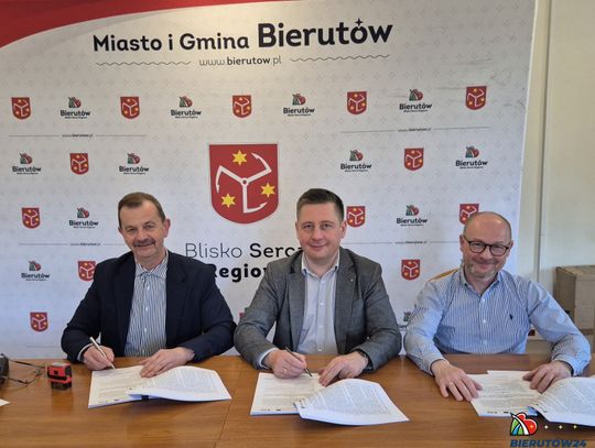 Bierutów odmieni swój park! Podpisano umowę na rewitalizację miejskiej zieleni