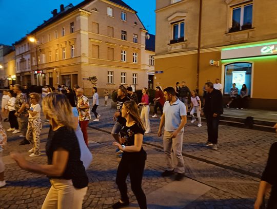 Potańczmy razem w oleśnickim Rynku