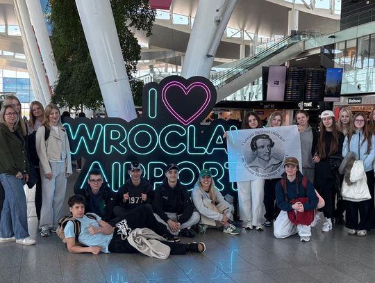 Uczniowie I LO w Oleśnicy wyruszyli do Portugalii