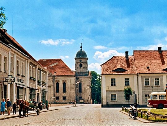 Tak wyglądał Syców 60 lat temu! Autobusy na środku rynku i klimat, którego już nie ma