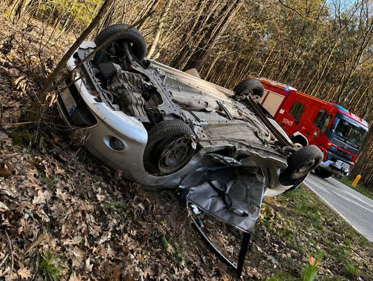 Groźny wypadek na DK25 pod Syców. Lądował śmigłowiec LPR, są ranni