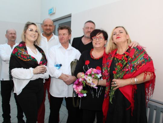 300 pań bawiło się w Bierutowie