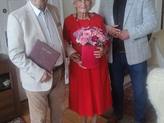 60 lat razem! Wójt odwiedził jubilatów. Tak wygląda prawdziwa miłość...