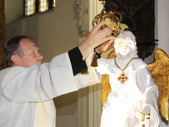 Archanioł w Oleśnicy