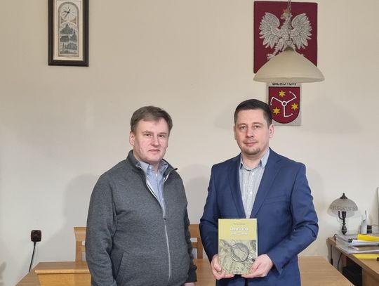 Autor książki o Dawidowie u burmistrza Bierutowa