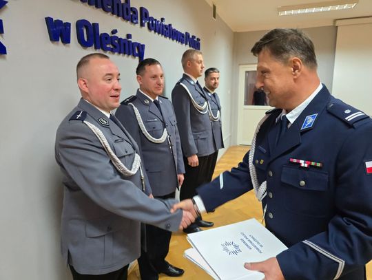 Awanse i mianowania w policji w Oleśnicy