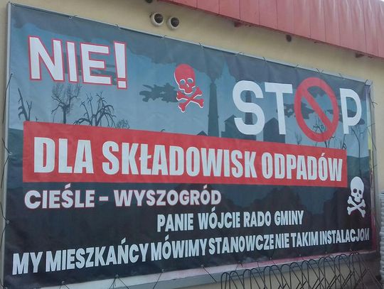Baner przeciwko spalarni zawisł na "Dino" w Oleśnicy