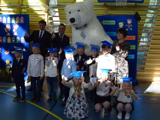 Biały miś dla pierwszoklasisty