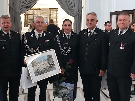 Bierutowianka z OSP uczestniczyła w Konferencji Parlamentarnego Zespołu Strażaków 