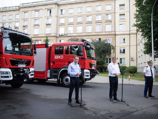 „Bitwa o wozy” – MSWiA sfinansuje wozy strażackie dla gmin o najwyższej frekwencji wyborczej