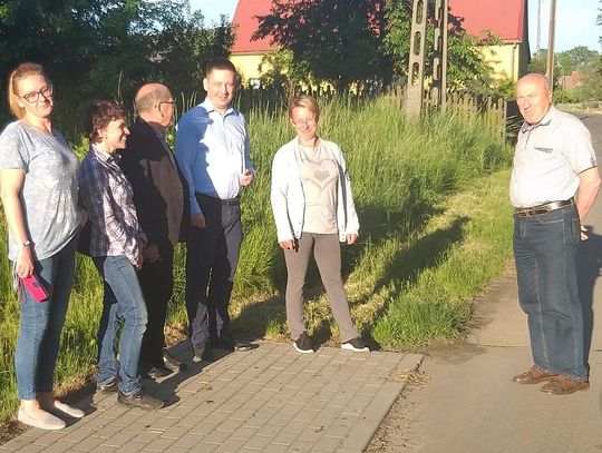 Burmistrz Bierutowa spotkał się z sołtysem i radą sołecką 