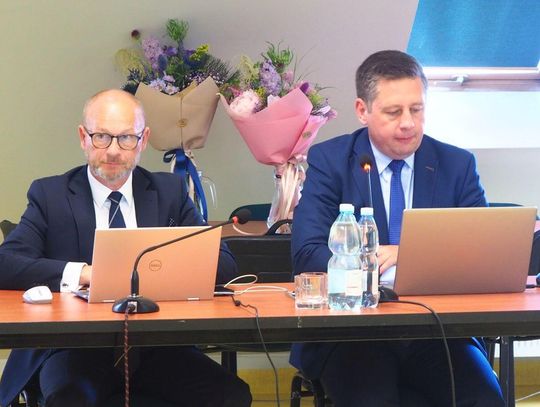 Burmistrz Bierutowa triumfuje! Rada dała jednomyślne wotum zaufania [AKTUALIZACJA]