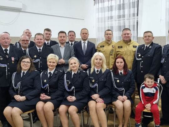Burmistrz Bierutowa z medalem za zasługi dla pożarnictwa