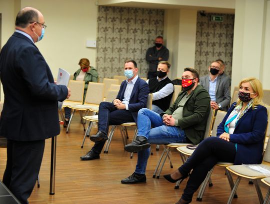 Burmistrz Jan Bronś zaprezentował program ekologicznej Oleśnicy