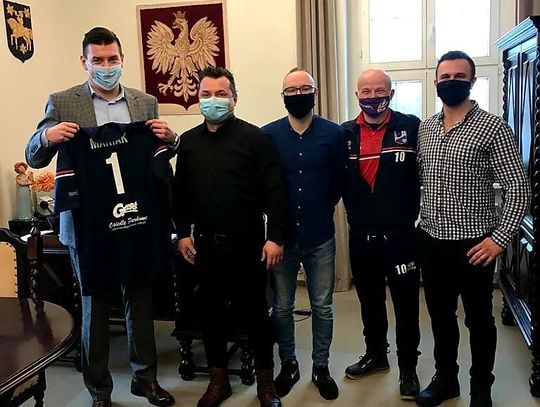 Burmistrz spotkał się z działaczami Pogoni Syców