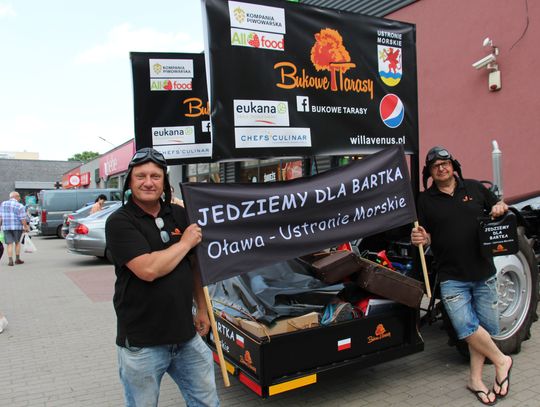 Charytatywna podróż, czyli panowie w pilotkach w Oleśnicy 