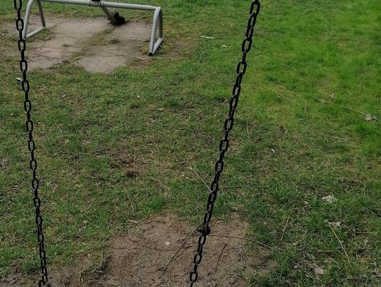 - Chcemy placu zabaw! - mówią mieszkańcy osiedla w Sycowie