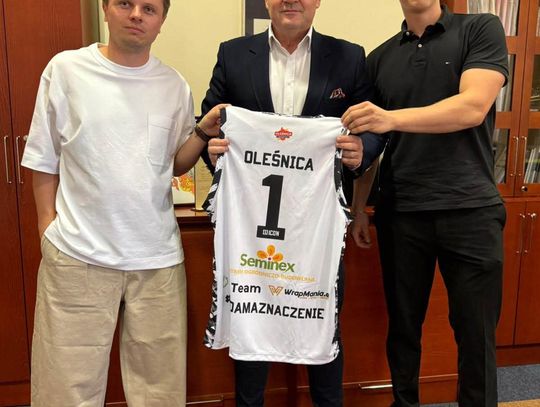 Co dalej z oleśnicką koszykówką? Ważne spotkanie burmistrza z prezesem Team-Plastu