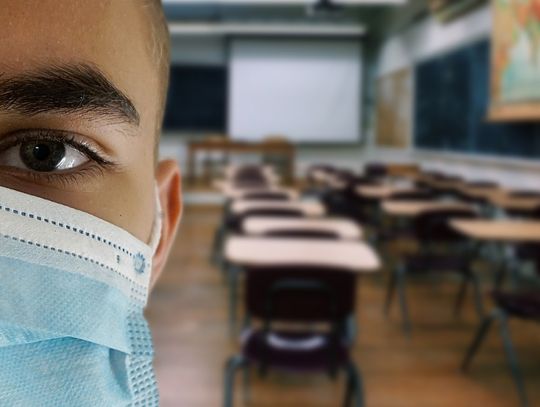 COVID-19 w kolejnych szkołach powiatu oleśnickego