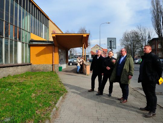 Czy członek Zarządu PKP SA pomoże Oleśnicy przejąć dworzec autobusowy?