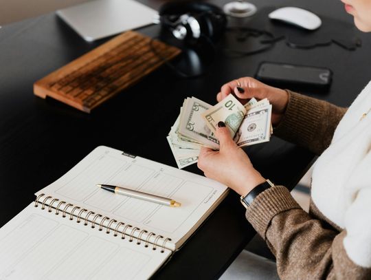 Czy da się wygrać na bonusach w kasynie? Matematyczna rzeczywistość