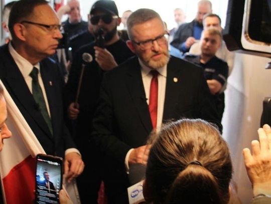 Czy Grzegorz Braun zostanie skazany za akcję w szpitalu w Oleśnicy? Czy Grzegorz Braun zostanie skazany za akcję w szpitalu w Oleśnicy?