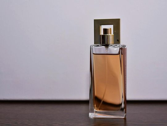 Czym są odpowiedniki perfum i dlaczego zyskują na popularności