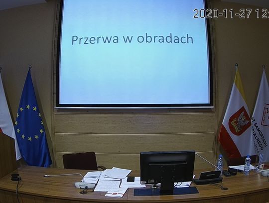Damian Siedlecki o sesji Rady Miasta Oleśnicy: "Kompromitacja!"