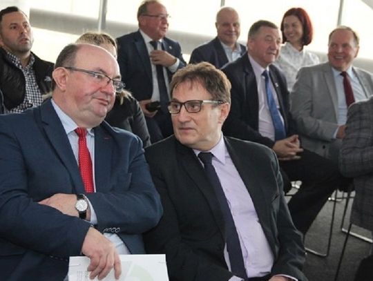 Debatowali, jak dowieźć ludzi do Wrocławia